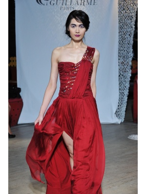 Robe longue en soie rouge