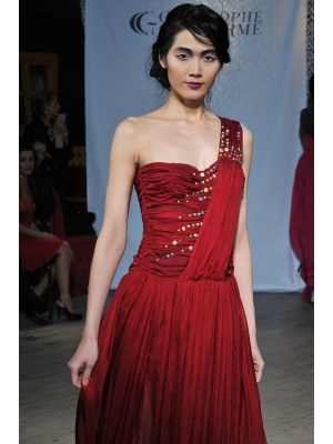 Robe longue en soie rouge